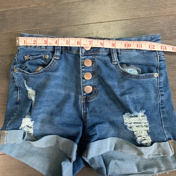 Dollhouse Distressed Blue Jean Shorts With Copper Tone Buttons Women’s 5/6 - Picture 2 of 5